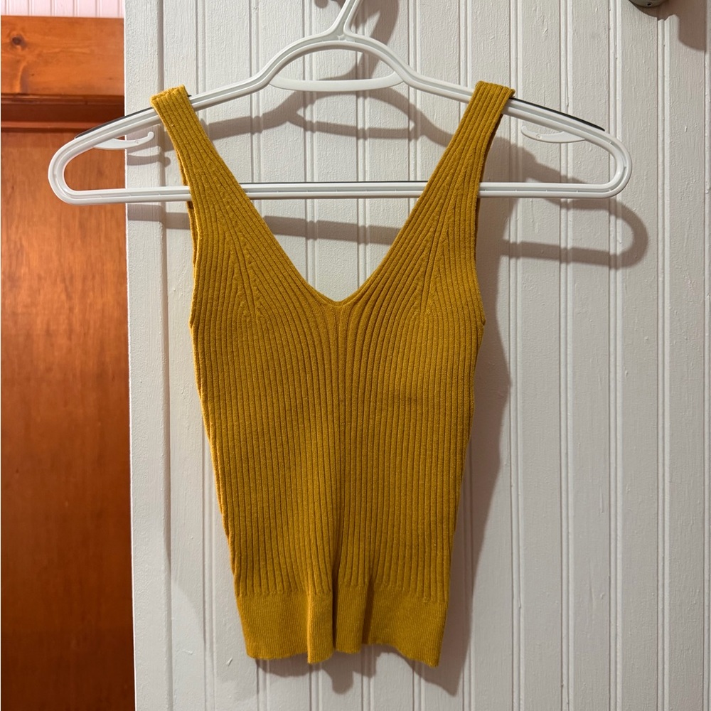 LA MIEL Golden Knit Tank Top